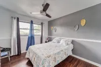 5 Bedroom + Heated Pool & Game Room - Wifi