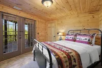 Panoramic Views~ Jacuzzi ~ Game Room ~ Firepit Table ~ Big Kitchen ~SkyHighLodge - balcony
