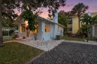 The Ashford - 2min walk to DT Mt Dora - 5 Star luxury! - 4-Star
