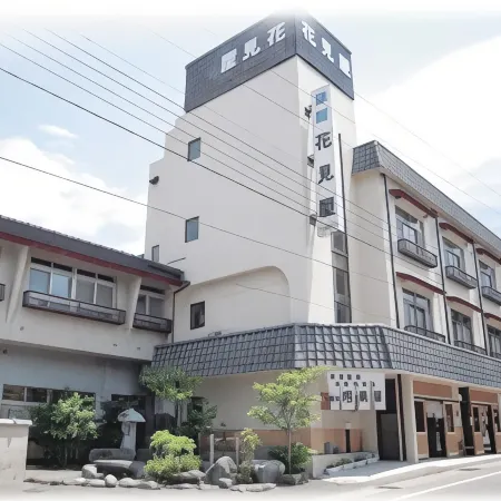 Hanamiya Ryokan