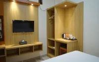 Manggala Trans Hotel - 2-Star