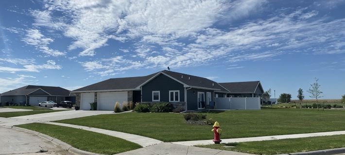 Spacious new home with a country feel. Hotels in Kearney