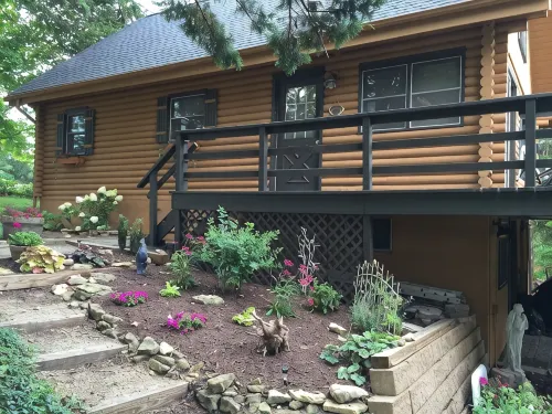 Unique Rustic, upscale, 3 br/2 ba Cabin w/Fireplace, Firepit, Pool Table & Wifi - Alphydda