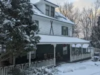 Four Season Adirondack Home on Lake Colby - Saranac Lake w/ Central A/C - 3성급