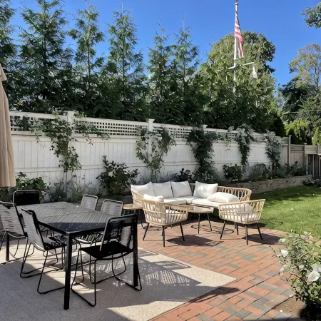 6 BDR, Pet-friendly, newly remodeled whaling captain’s house downtown Nantucket!