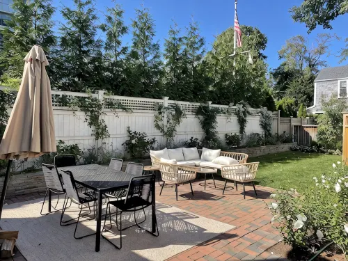 6 BDR, Pet-friendly, newly remodeled whaling captain’s house downtown Nantucket! - บังกะโล