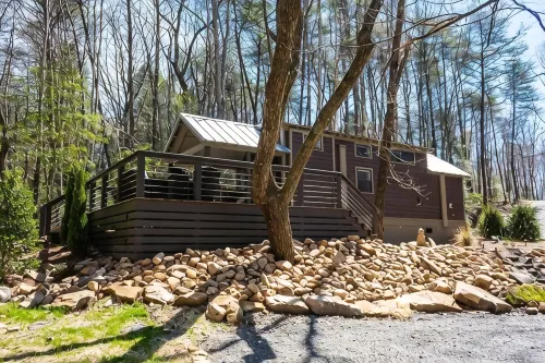 Creekside Tiny house in fantastic Monteagle! Quick hike to waterfall! - 4-Star