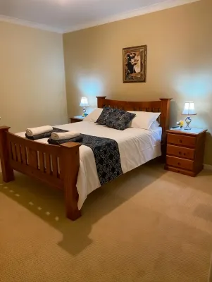 Boughtman Cottage 4 beds, sleeps 6 - Wifi