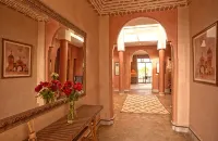 Villa with private swimming pool and golf -  Holiday Villas