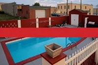 Coratel Inn & Suites by Jasper Hutchinson - Kolam Renang