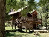 Rustic and Unique in a Remote location - Homestays