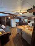 Lake Cabin Resort-Cabin 3 - Hytter