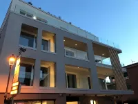Solho Hotel - Balkoner