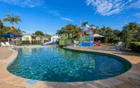 Discovery Parks - Harrington - مسبح