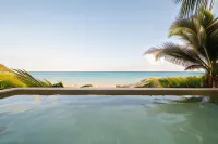 ทรอปิคาลิโต ทูลุม - สระว่ายน้ำบนดาดฟ้า