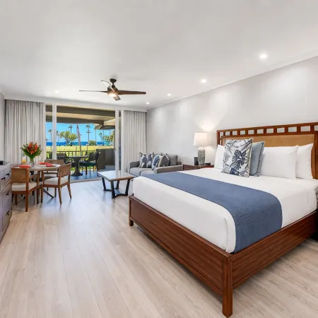 Kāʻanapali Ocean View Condo with Beachfront Cabana for Guests