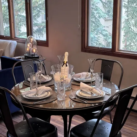 Ski in/Ski out Luxury Penthouse Condo, Hot Tub, Walk to Village in Beaver Creek