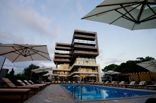 HOTEL NOBILIS HALL - bar