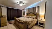 Seaside Oasis! Dog-Friendly, Waterfront, Private Dock, Saltwater Pool & Spa, - 4-Star