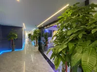 Longshan Fuyao E-sports Hotel