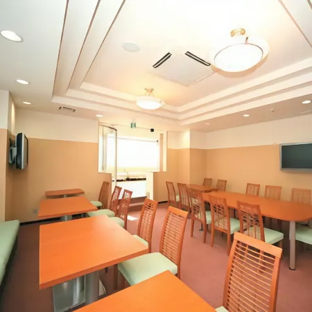 Anan Plaza Inn
