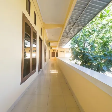 RedDoorz Near Nusa Cendana University