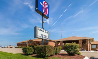 Motel 6 Marion, IL