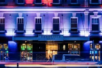 The Cambridge Hotel & Backpackers Hotels in 