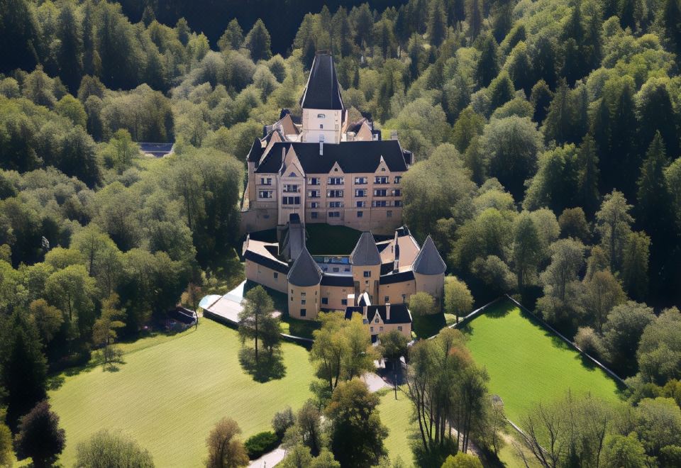 Hotel Restaurant Ottenstein Superior - Housity