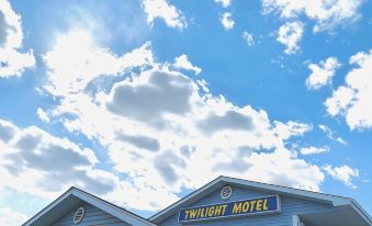 Twilight Country Motel