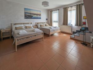 Etna Sunshine Rent Rooms