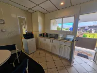 Tui Oaks Motel