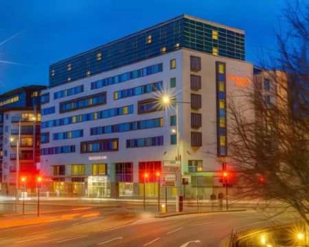 普利茅斯萊昂納多酒店 普利茅斯酒店