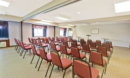 Microtel Inn & Suites by Wyndham Roseville/Detroit Area - Housity