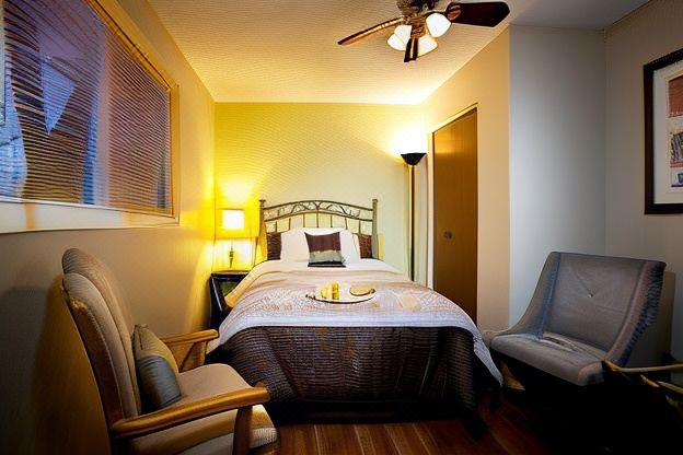Wild Rose Bed & Breakfast - Housity
