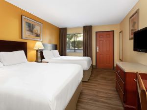 Travelodge by Wyndham Albuquerque East