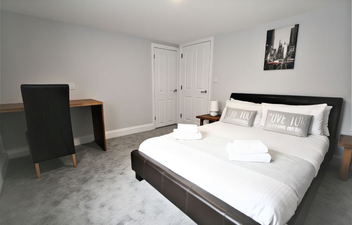 Nelson by the Docks Serviced Apartments by Roomsbooked