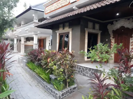 Puri Bali Lovina