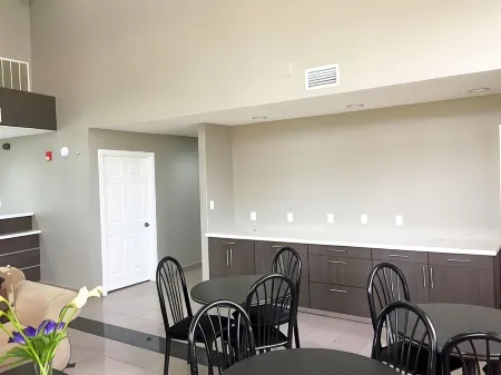 Americas Best Value Inn and Suites Mont Belvieu