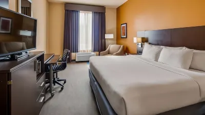 Best Western St. Louis Airport North Hotel  Suites Các khách sạn ở Elsah