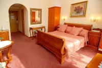 Hotel Opera Hotels in Прага