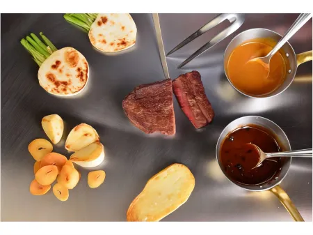 Authent Hotel Otaru Отели рядом с достопримечательностью «The Site of Temiya Line»