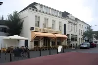 City2Beach Hotel - parking