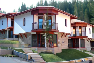 Ski Chalets at Pamporovo - an Affordable Village Holiday for Families or Groups Hotel dekat Ski doo