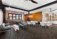 Pier Hotel Coffs Harbour