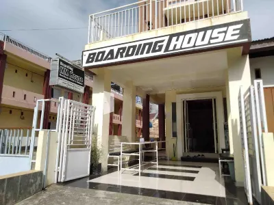 Boarding House Syariah MM Bone RedPartner Hôtels à : Balla Parang