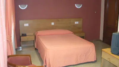 Hotel Europa Hôtels à : O Salnes