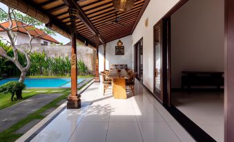 De Cahyani Private Villa by Supala