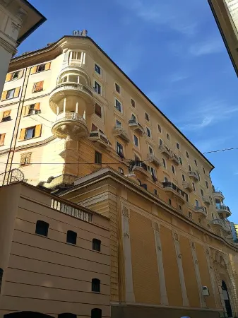 Victoria House Hostel