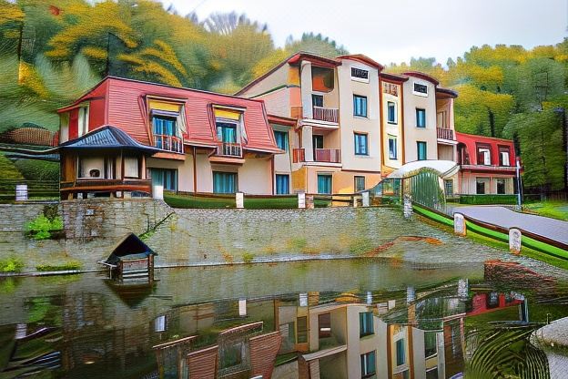 6. Hotel Lo..